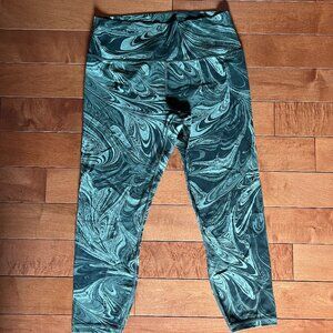 ATHLETA | Transcend 7/8 High Waisted Workout Tight in Green Swirl Size L